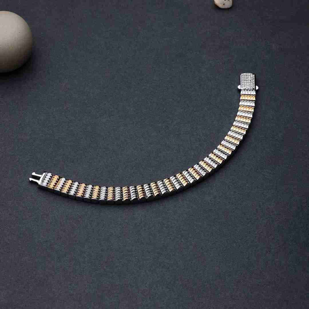 Sleek Rose Gold Plated Silver Lucky