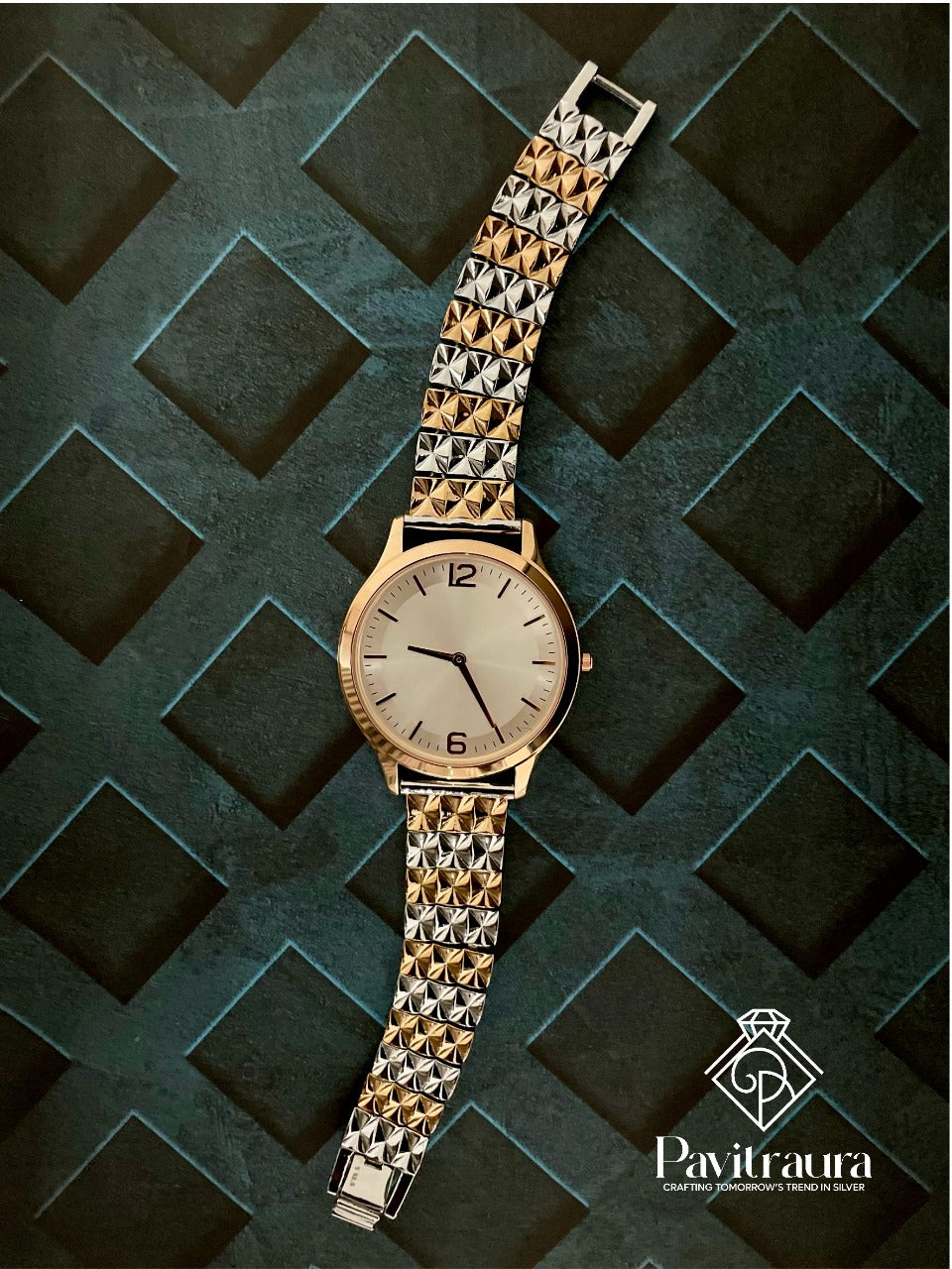 Elegant Rosegold & Silver Wristwatch